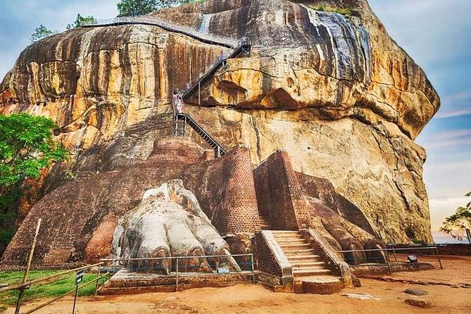Sigiriya Rock and Village Experience from Colombo,Negombo or Kandy - Climbing Sigiriya, the Lion Rock