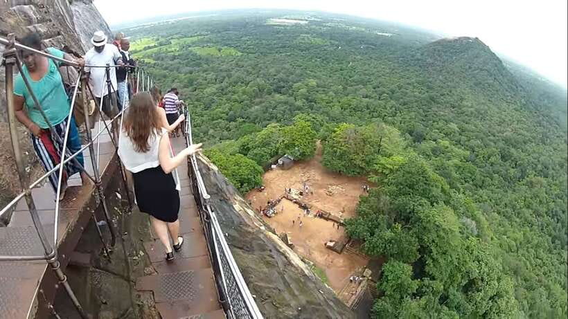 Sigiriya: Rock Fortress Private Guided Walking Tour - What the guides add, and where the experience can vary
