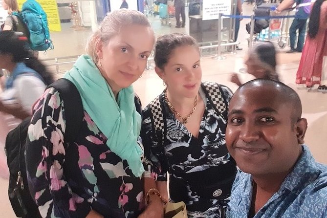 Sir Lanka Airport (BIA CMB) to Negambo City Private Transfer Pickup And Drop - Key points to know before booking