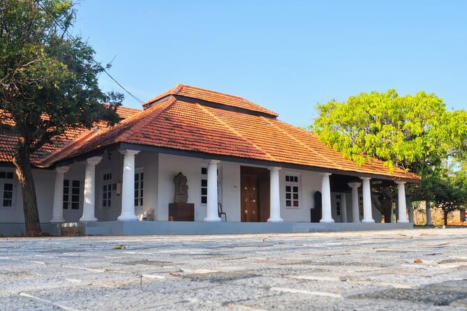 Small Group Hambantota City Tour - The Early 19th-Century Martello Tower