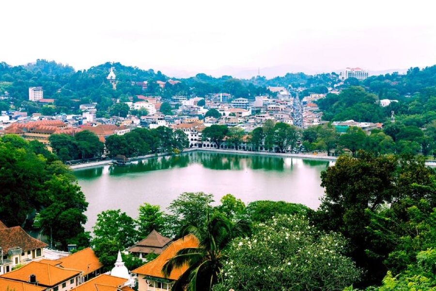 Sri Lanka: 7-Day Off-The-Beaten Path Private Tour - Day 7: Colombo sights before departure