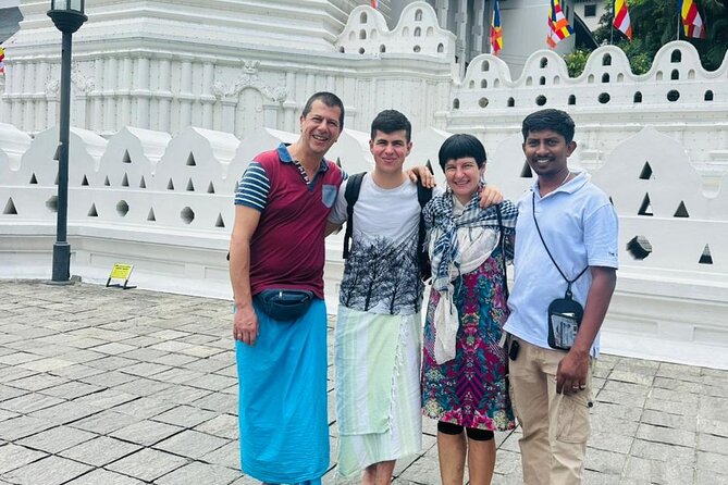 Sri Lanka 8 days Tour with Private Vehicle - Day 5: Train views, Nine Arches Bridge, and Ella’s easy hike