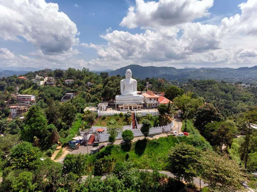 Sri Lanka: 9-Day Private Tour Hotels, Meals, Guide-Transport - What the $1,100 Price Really Covers
