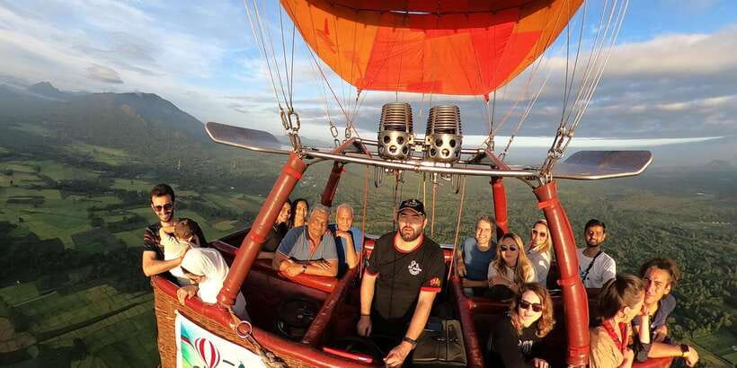Sri Lanka: Hot Air Balloon ride - Breakfast, briefing, and the calm before takeoff