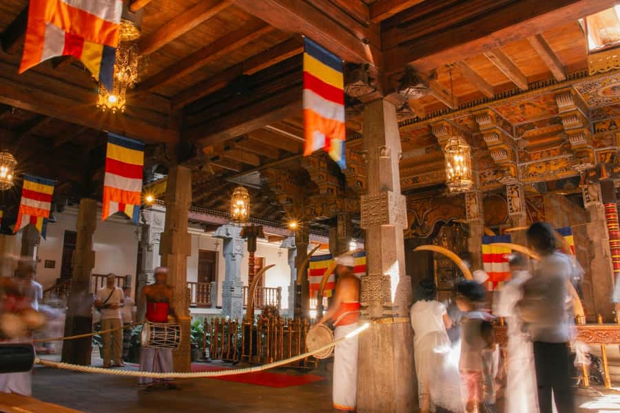 Sri Lanka Private 2-day Tour:Train Trip, Kandy, Nuwara Eliya - Guide quality can change the entire experience