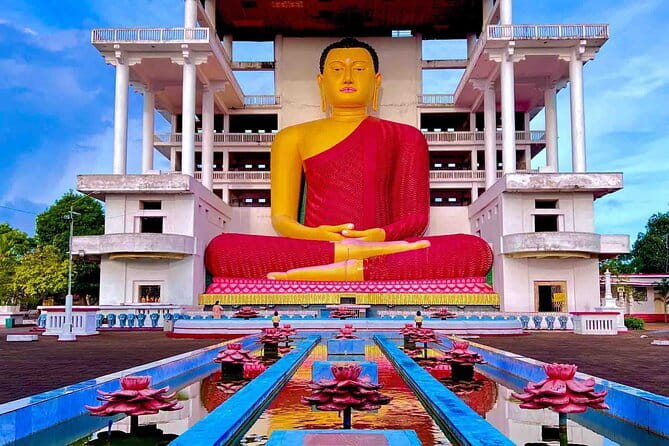 Sri Lanka Private Koggala Lake and Temple Tour - Starting at the Japanese Peace Pagoda on Rumassala Hill
