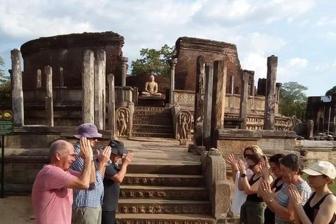 Sri Lanka Private Tour 8 days-Driver/vehicle/accommodation H/B - Yala, Mirissa, and the southern coast