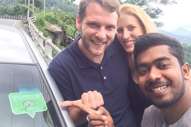 Sri Lanka sightseeing tours 11 Days with driver, vehicle and H/B accommodations - Key points at a glance