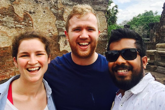 Sri Lanka sightseeing tours 11 Days with driver, vehicle and H/B accommodations - Day 4: Climbing Sigiriya and meeting rural Sri Lanka