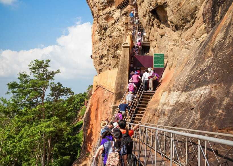 Sri Lanka: Sigiriya, Dambulla Highlights Day Tour And Safari - Who should book this day tour?