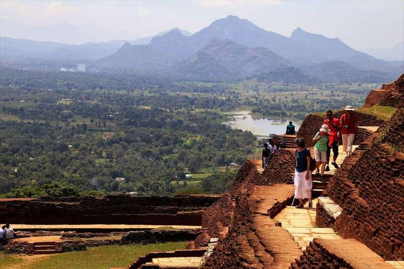Sri Lanka: Sigiriya, Dambulla Highlights Day Tour And Safari - The long road from Sri Lanka’s western province