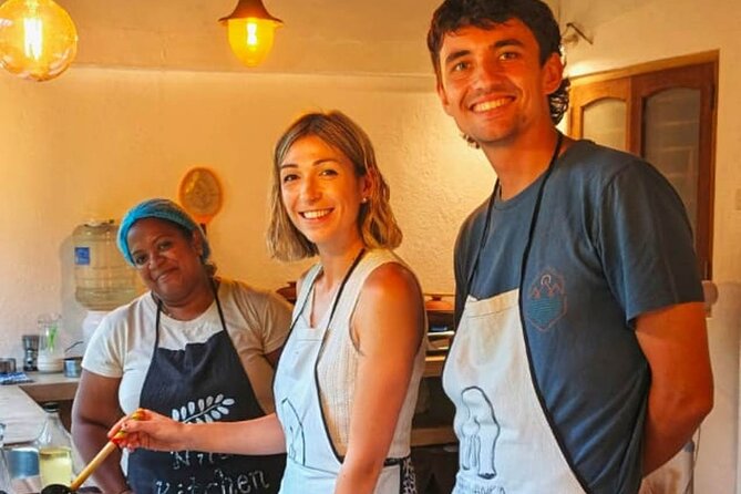 Sri Lankan cooking class with Nilu Kandy( FREE PICKUP & Drop) - Free Pickup Makes the Outing Simple