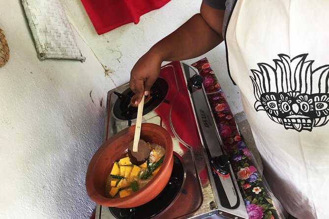 Sri Lankan cooking class with Nilu Kandy( FREE PICKUP & Drop) - Cooking, Then Eating Your Own Meal