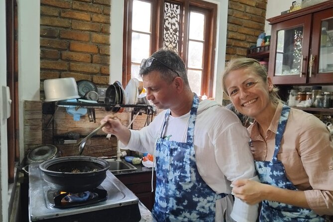 Sri Lankan Cooking with Tricks - Service expectations and the provider
