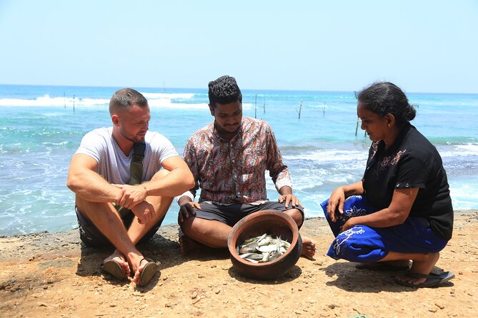 Stilt-Fishing Experience in Ahangama - Meeting the stilt fishermen on Ahangama Beach