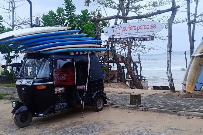 Surf Camp in Weligama Beach Sri Lanka - From first stand-up to green waves