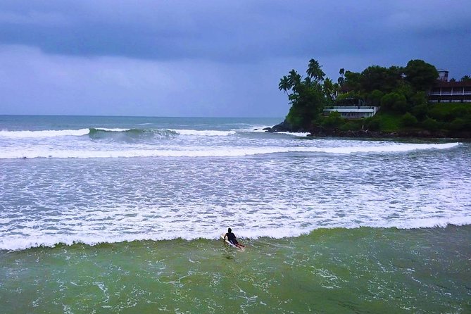 Surfing Lessons at Unawatuna - Standing Up on a Beginner-Friendly Break
