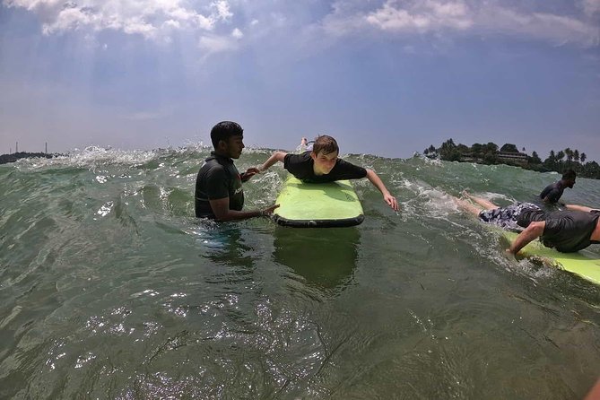 Surfing Lessons at Unawatuna - The Location Correction and How to Avoid Confusion