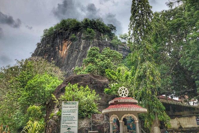 Tangalle Sightseeing Tour - Wewurukannala’s giant Buddha and hall of horrors