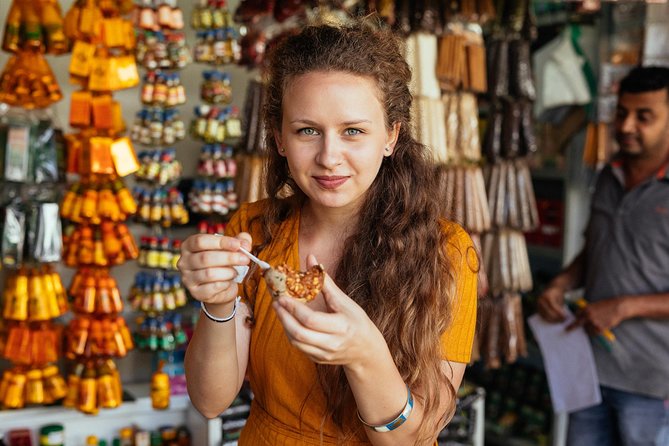 The 10 Tastings of Kandy With Locals: Private Street Food Tour - Timing, meeting point, and practical details