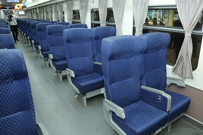 Train from Colombo/ Airport to Habarana/Sigiriya - Colombo Fort is where the journey really starts