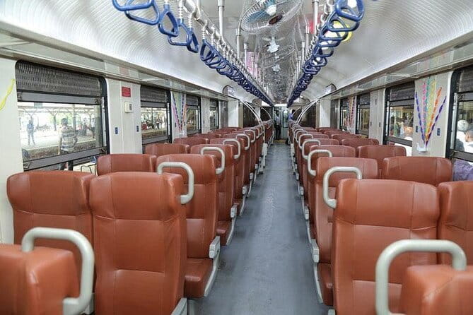 Train from Colombo/ Airport to Habarana/Sigiriya - What the five-hour ride feels like