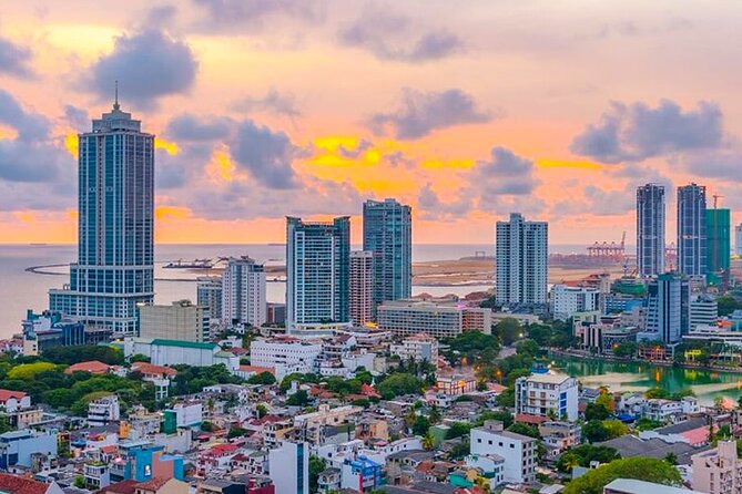 TuK TuK COLOMBO CITY TOUR - A five-hour introduction to Colombo by tuk-tuk