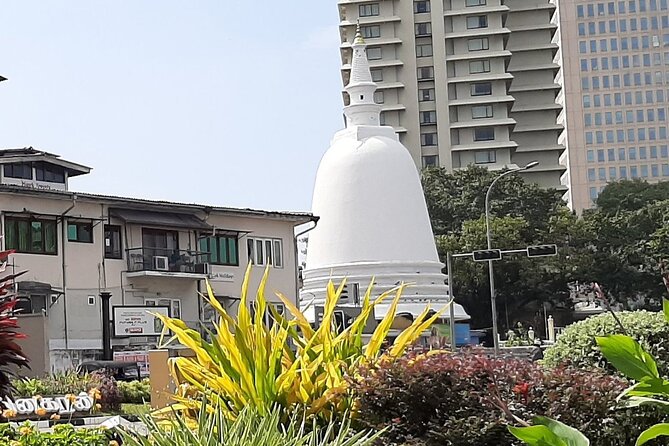 Tuk Tuk Tour to Colombo City from Colombo Port Passenger Terminal - Galle Face Green and the waterfront finish