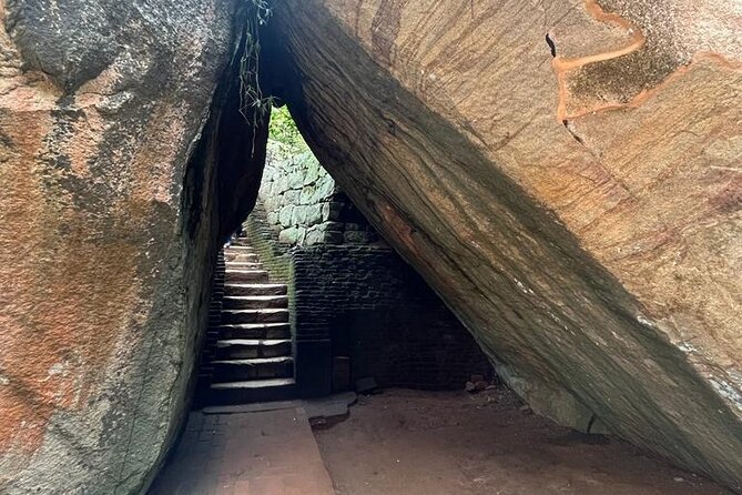 Two Days Cultural Tour Sigiriya Dambulla and Kandy - Kandy and the Temple of the Sacred Tooth Relic