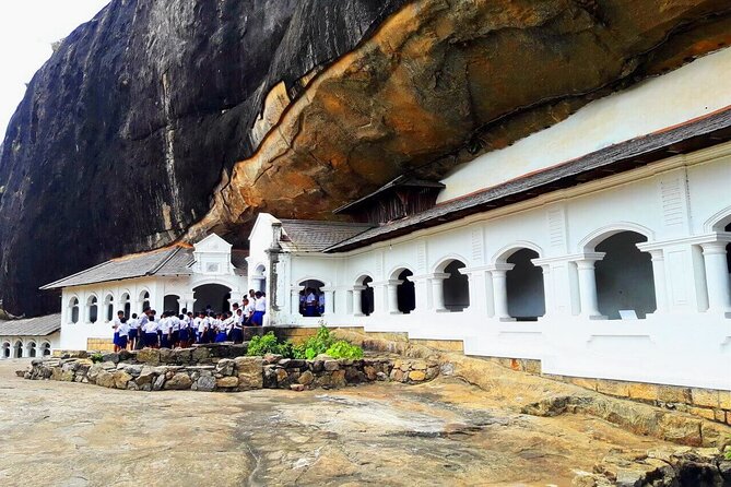 Two Days Cultural Tour Sigiriya Dambulla and Kandy - Gemstones, Batik, and the Commercial Stops
