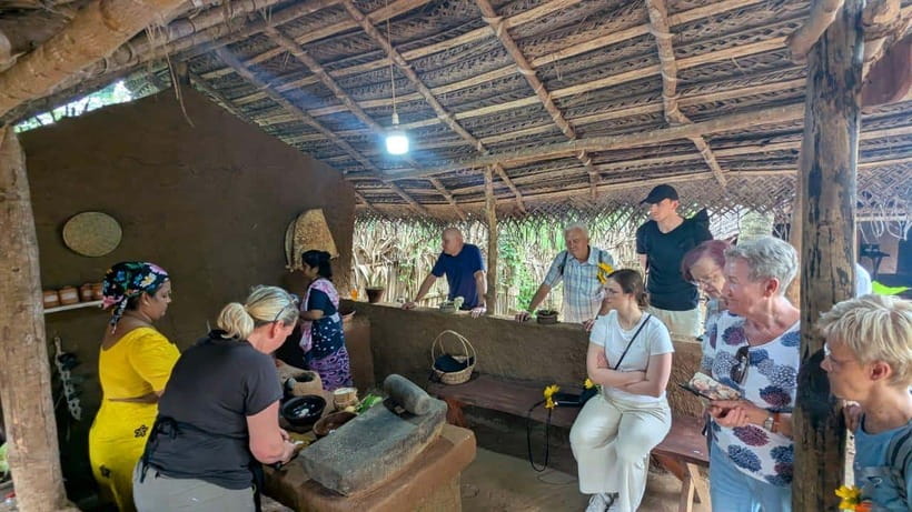 Udawalawe: Farm to Table Cooking & Authe: Village Experience - Starting with a drink and a walk through the site
