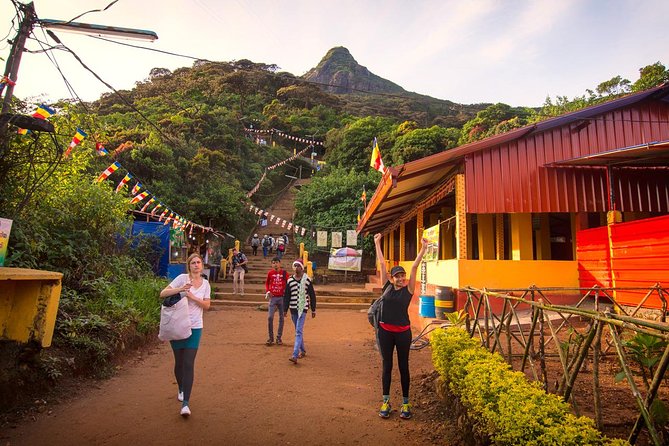 Visit Adam's Peak from Colombo - The climb begins around 2 a.m.