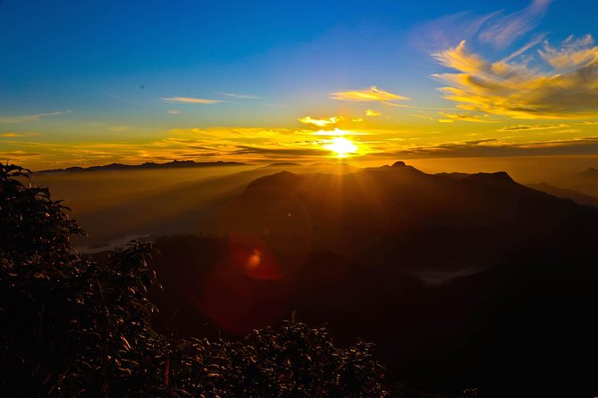 Visit Adam's Peak from Colombo - The summit and the famous footprint