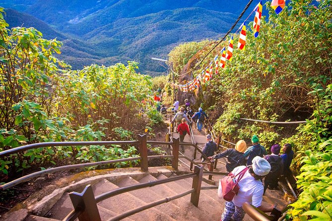 Visit Adam's Peak from Colombo - Leaving Colombo at noon