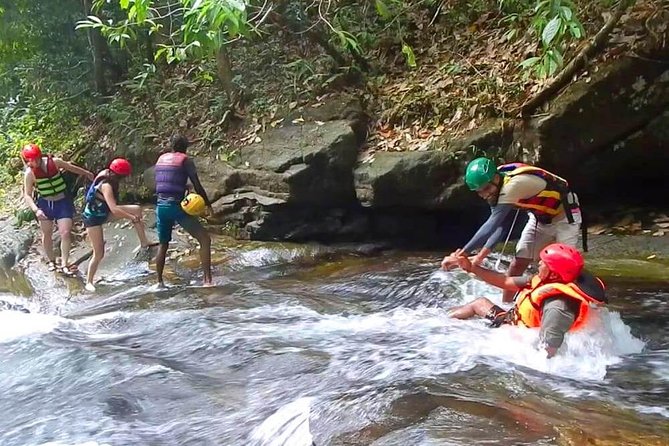 White Water Rafting at Kitulgala - Leaving Colombo for the Kelani River